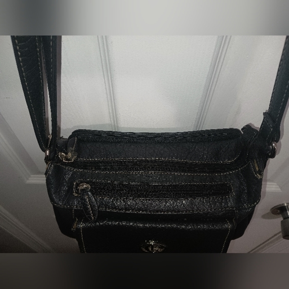 Black Leather Bag - Picture 4 of 10